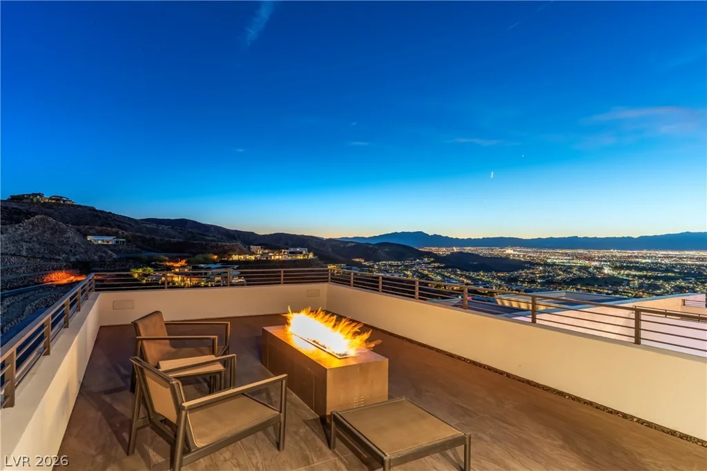 1550 Dragon Crest, Henderson, NV 89012