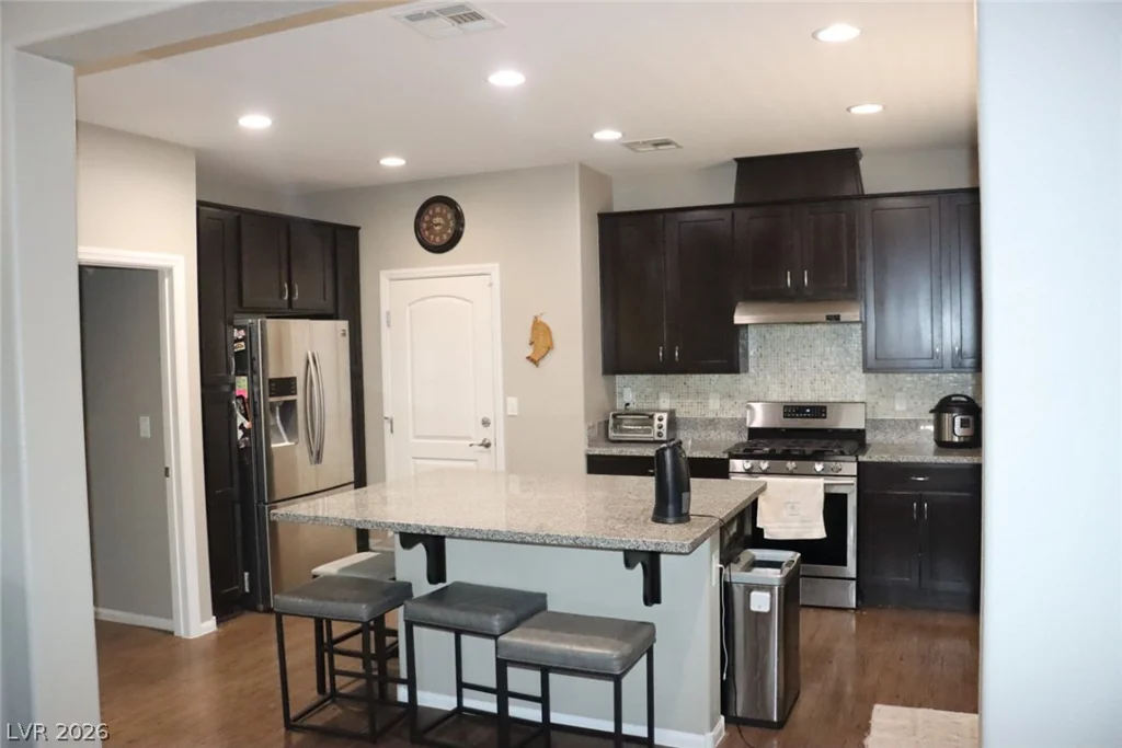 1517 Eagles Pass, North Las Vegas, NV 89084