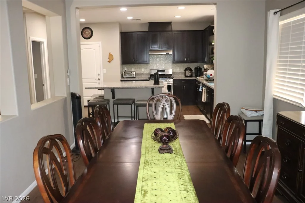 1517 Eagles Pass, North Las Vegas, NV 89084
