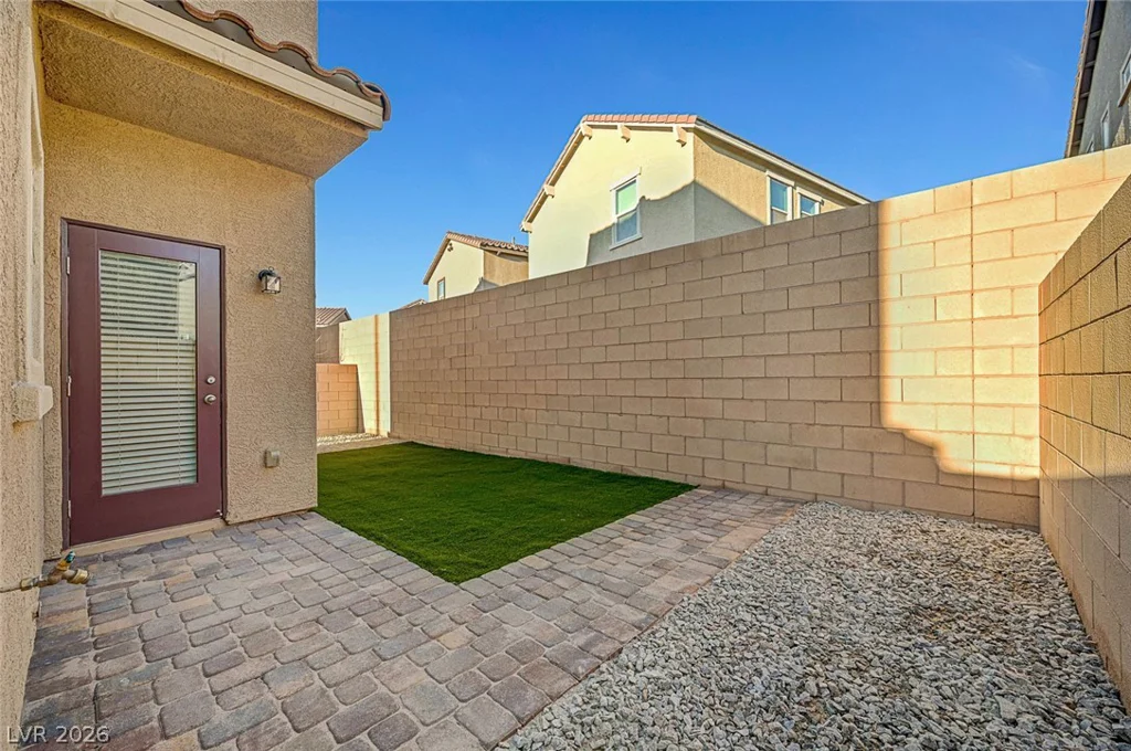 92 Mosso Niente, Henderson, NV 89011