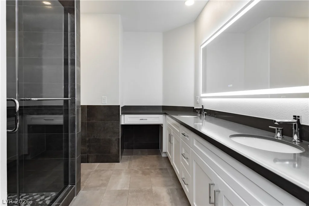 9420 San Laguna, Las Vegas, NV 89134