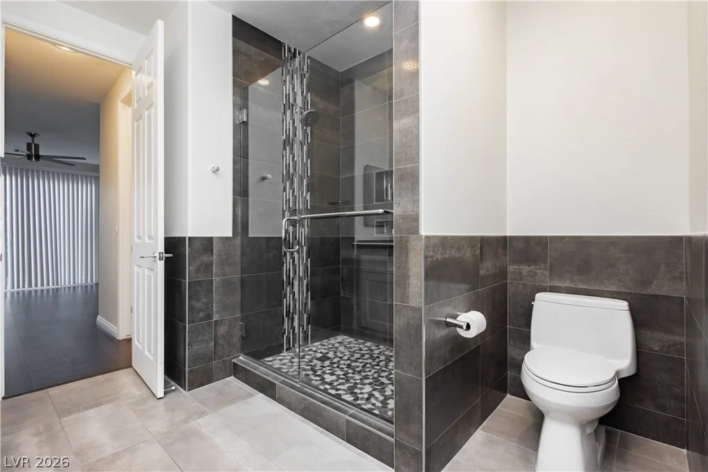 9420 San Laguna, Las Vegas, NV 89134