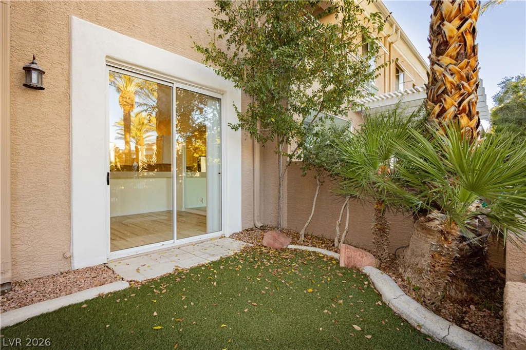 9420 San Laguna, Las Vegas, NV 89134