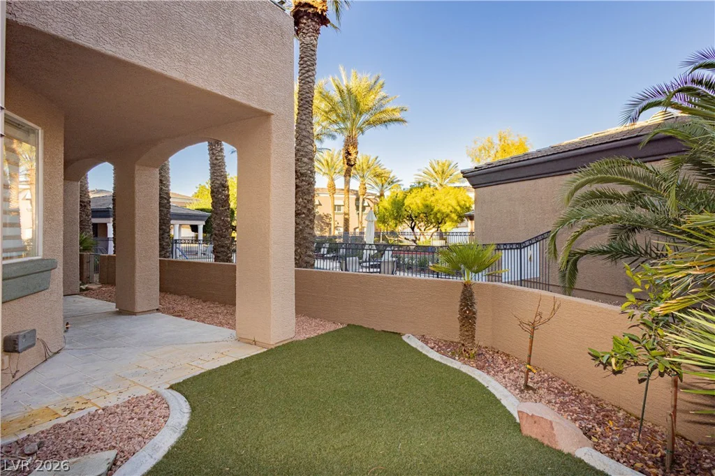 9420 San Laguna, Las Vegas, NV 89134