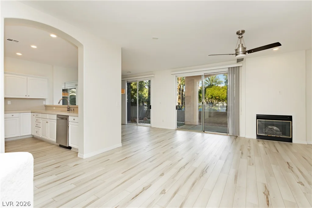 9420 San Laguna, Las Vegas, NV 89134