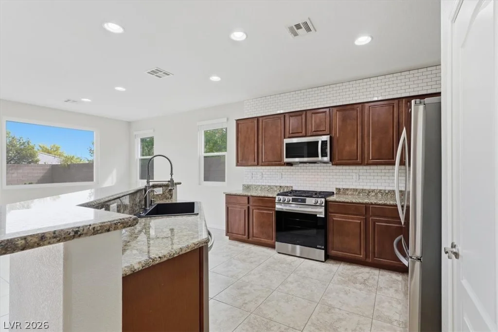 10408 Rugged Mountain, Las Vegas, NV 89166