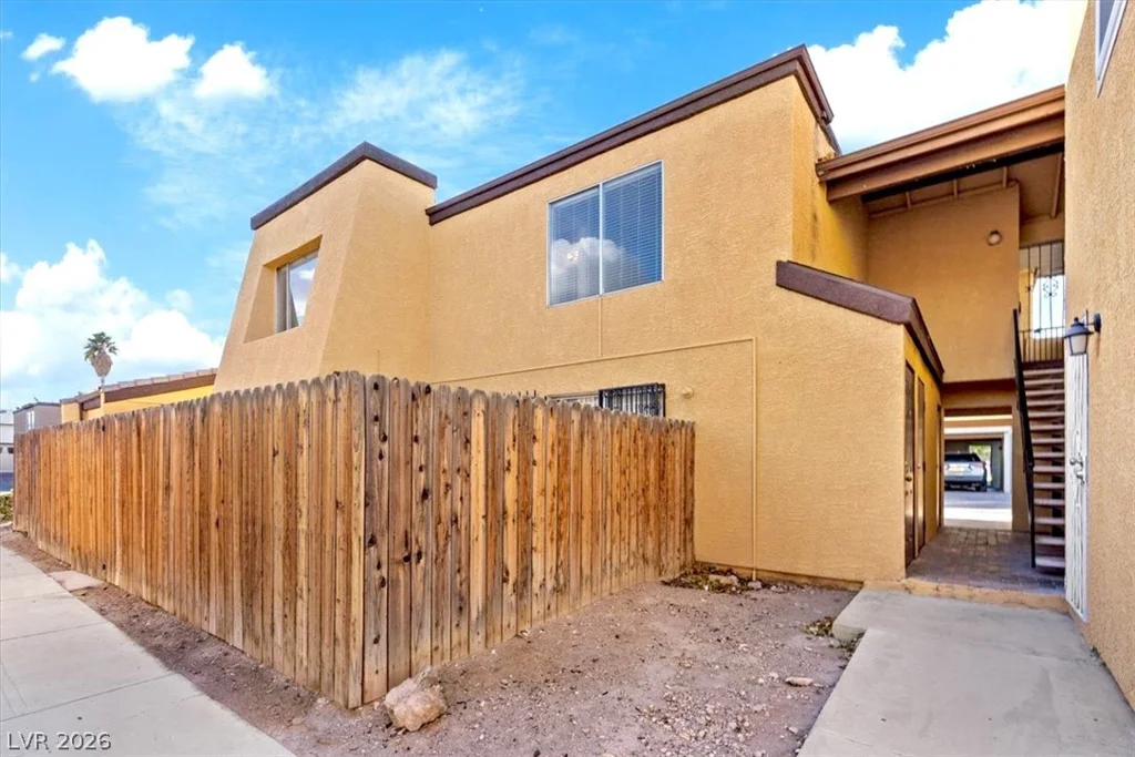 1404 Santa Anita, Las Vegas, NV 89119