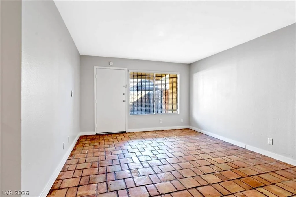 1404 Santa Anita, Las Vegas, NV 89119