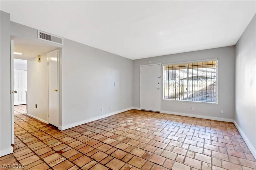 1404 Santa Anita, Las Vegas, NV 89119