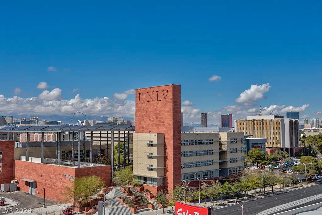 1404 Santa Anita, Las Vegas, NV 89119