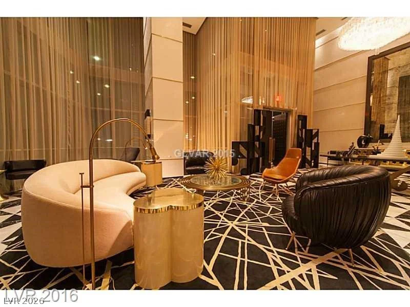 4471 Dean Martin, Las Vegas, NV 89103