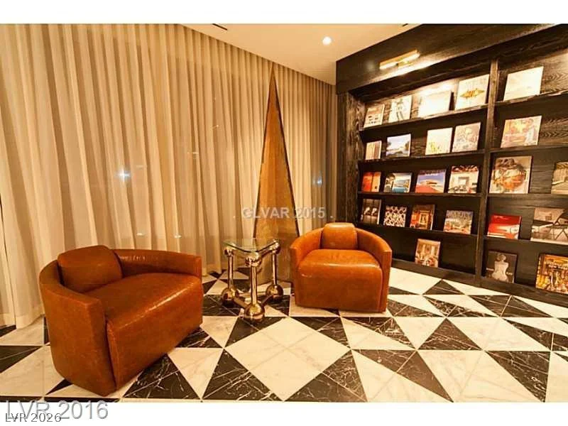 4471 Dean Martin, Las Vegas, NV 89103