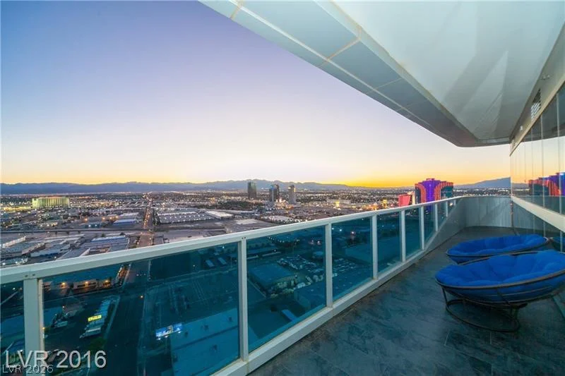 4471 Dean Martin, Las Vegas, NV 89103