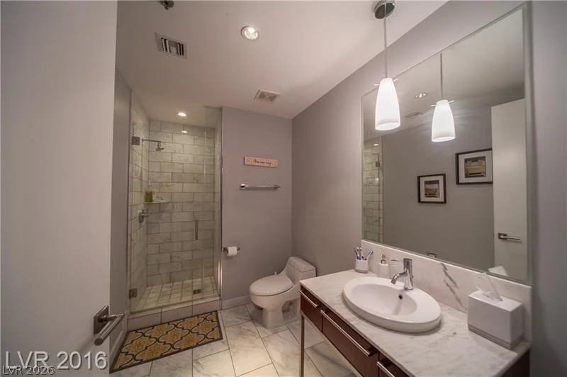 4471 Dean Martin, Las Vegas, NV 89103