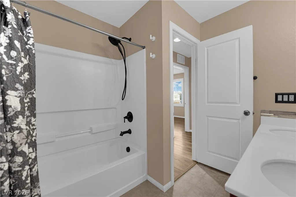 915 Harbor, Henderson, NV 89002