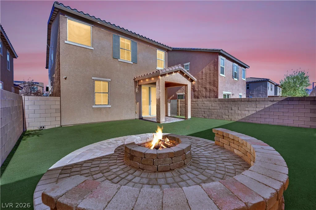 915 Harbor, Henderson, NV 89002