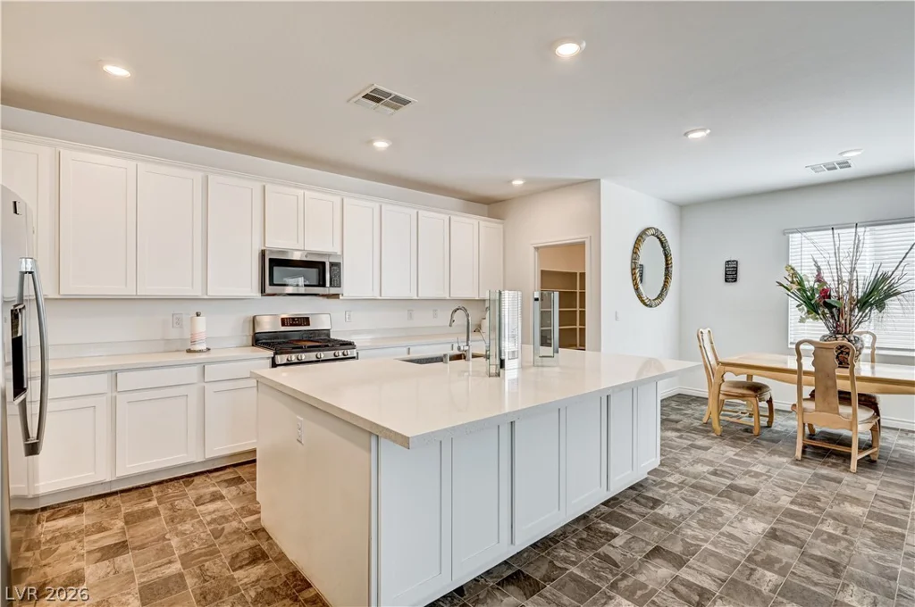 4837 Spanish River, North Las Vegas, NV 89031
