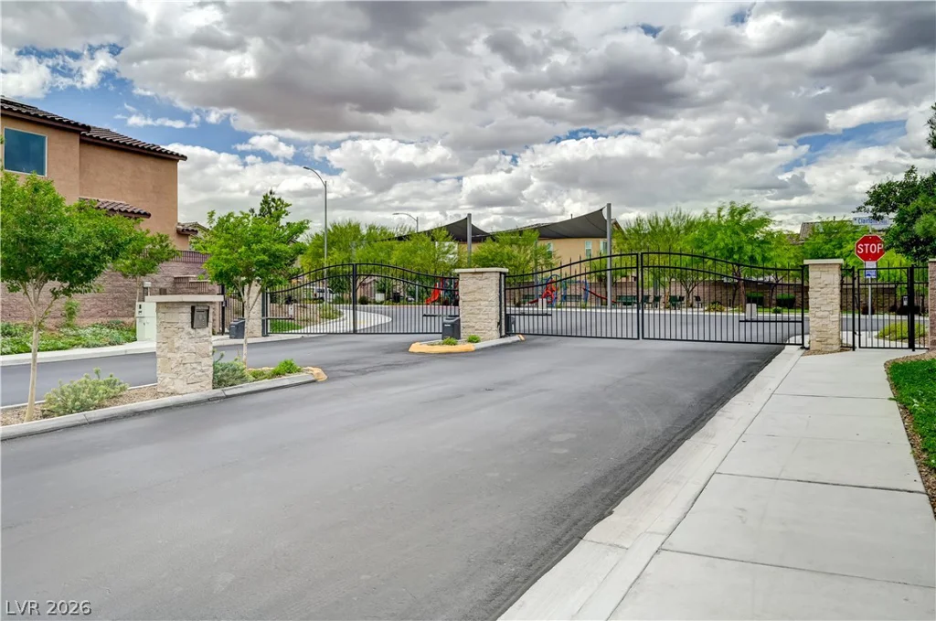 4837 Spanish River, North Las Vegas, NV 89031
