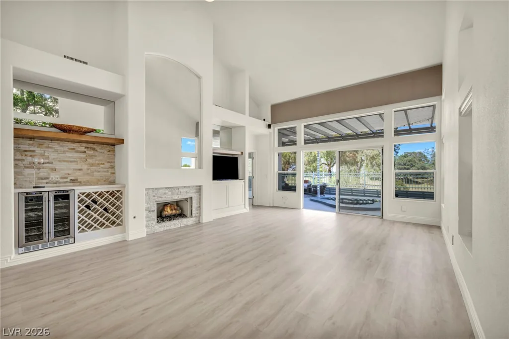 9208 Eagle Ridge, Las Vegas, NV 89134