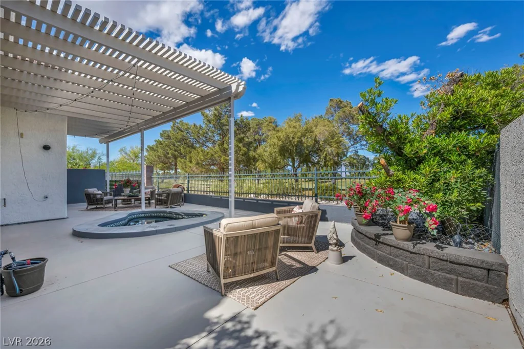 9208 Eagle Ridge, Las Vegas, NV 89134
