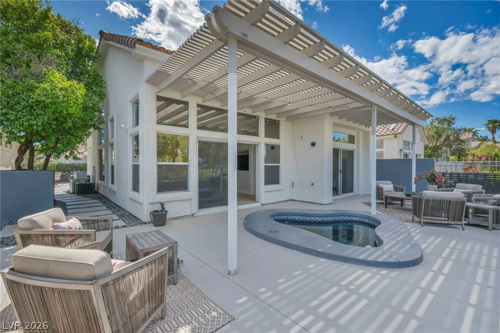 9208 Eagle Ridge, Las Vegas, NV 89134