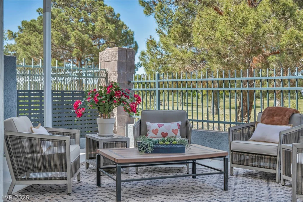 9208 Eagle Ridge, Las Vegas, NV 89134