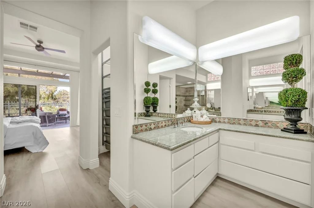 9208 Eagle Ridge, Las Vegas, NV 89134