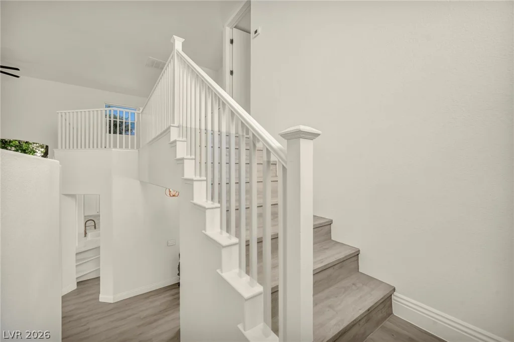 9208 Eagle Ridge, Las Vegas, NV 89134