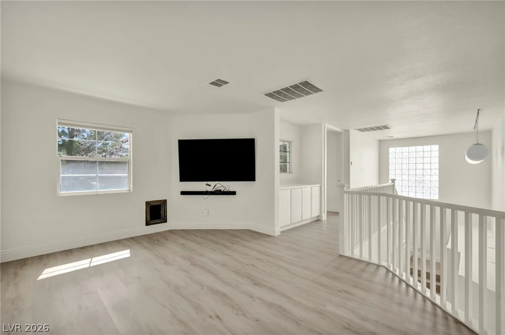 9208 Eagle Ridge, Las Vegas, NV 89134