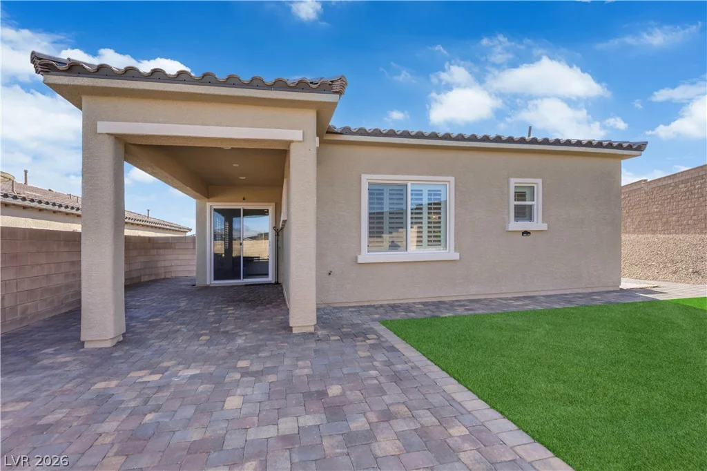 10774 Blackrock Canyon, Las Vegas, NV 89166
