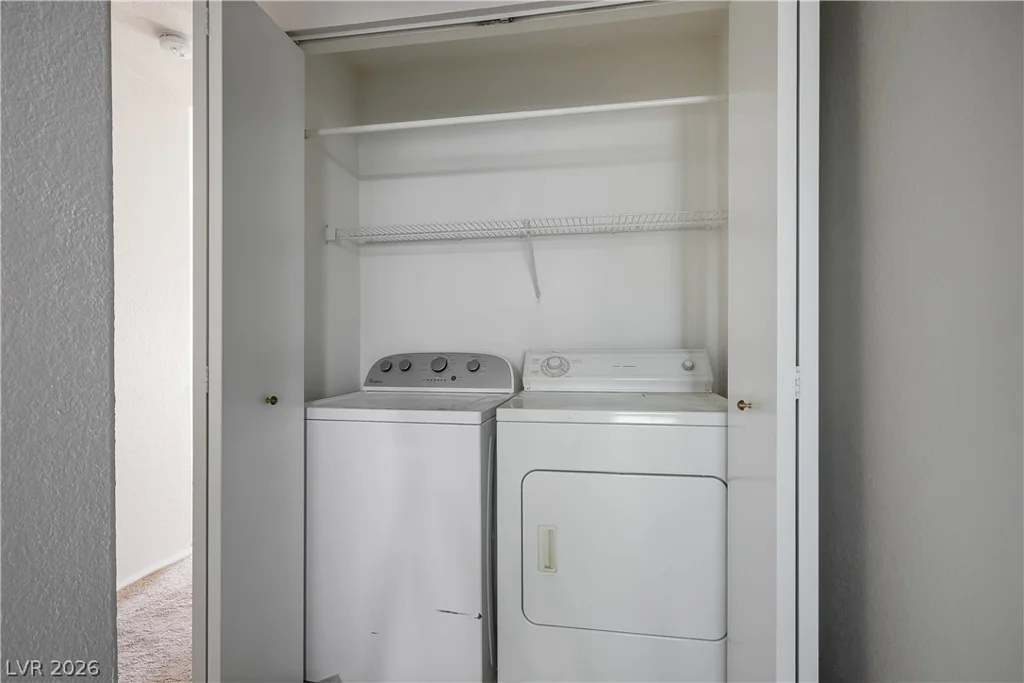 5415 Harmon, Las Vegas, NV 89103