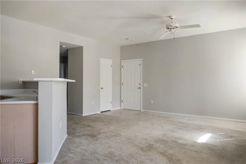 5415 Harmon, Las Vegas, NV 89103