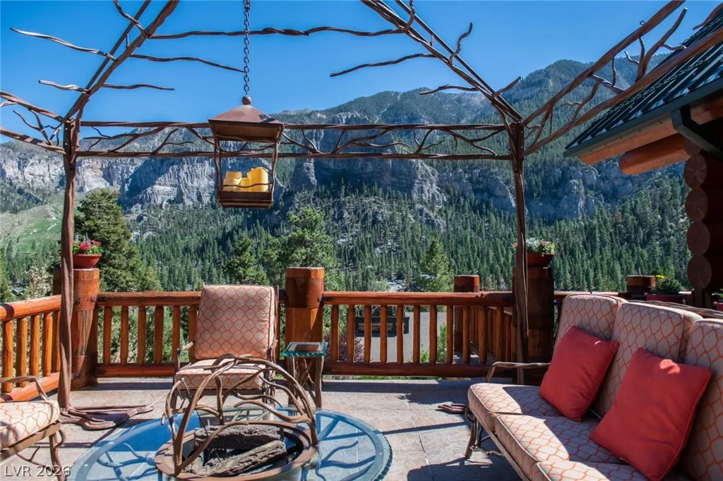 276 Seven Dwarfs, Mount Charleston, NV 89124