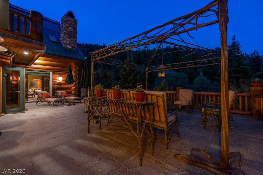 276 Seven Dwarfs, Mount Charleston, NV 89124