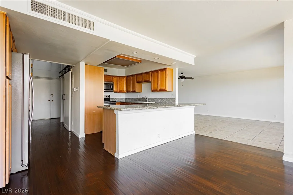 3111 Bel Air, Las Vegas, NV 89109