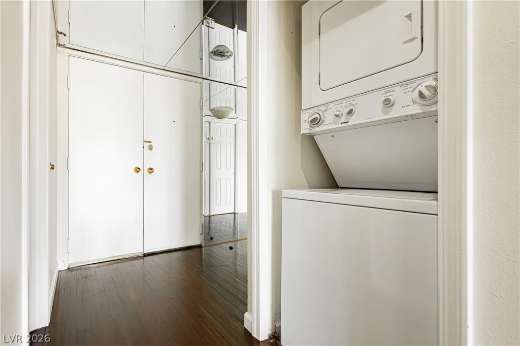3111 Bel Air, Las Vegas, NV 89109