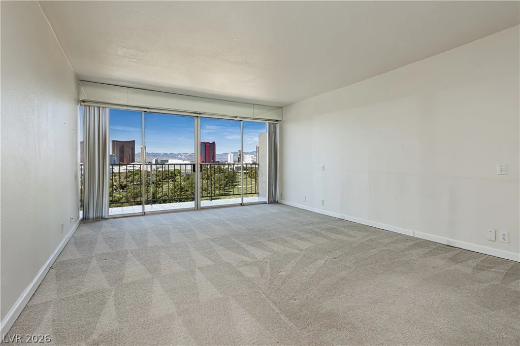 3111 Bel Air, Las Vegas, NV 89109