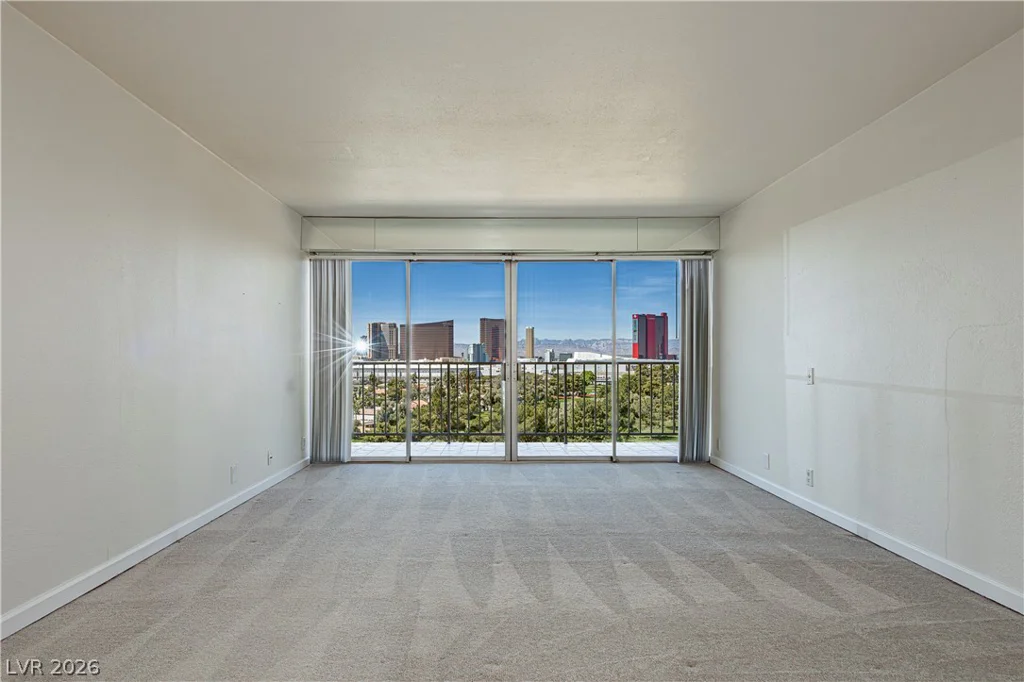3111 Bel Air, Las Vegas, NV 89109