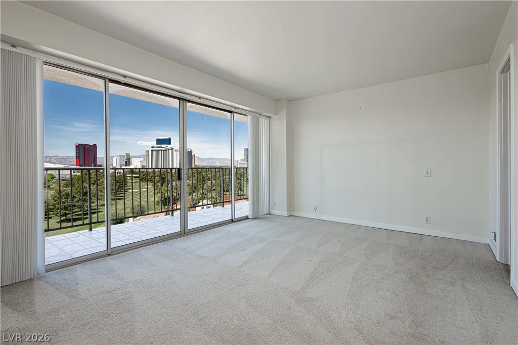 3111 Bel Air, Las Vegas, NV 89109