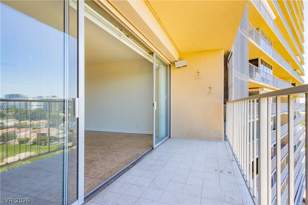 3111 Bel Air, Las Vegas, NV 89109