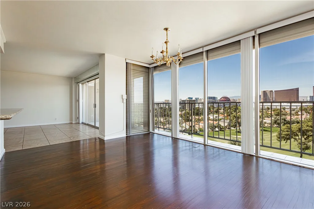 3111 Bel Air, Las Vegas, NV 89109