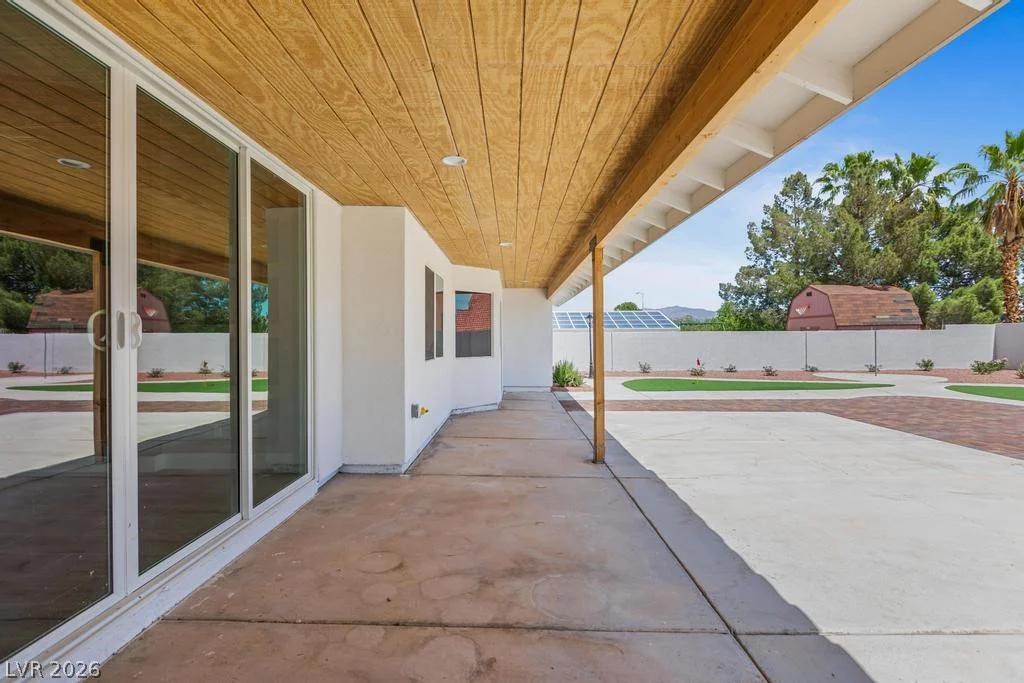 3360 Pioneer, Las Vegas, NV 89129