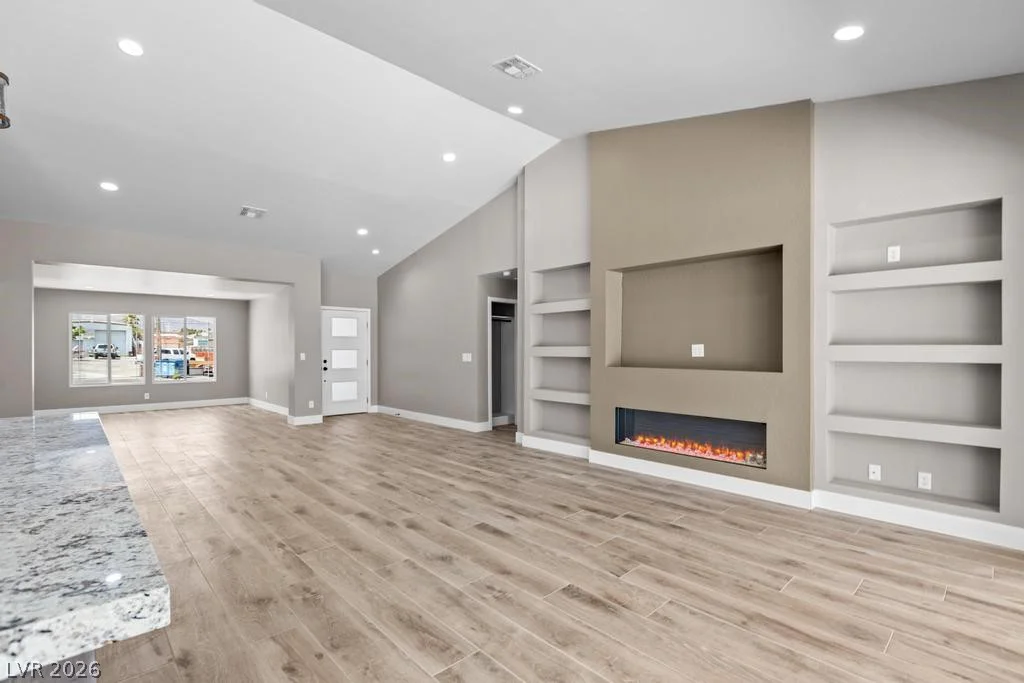 3360 Pioneer, Las Vegas, NV 89129