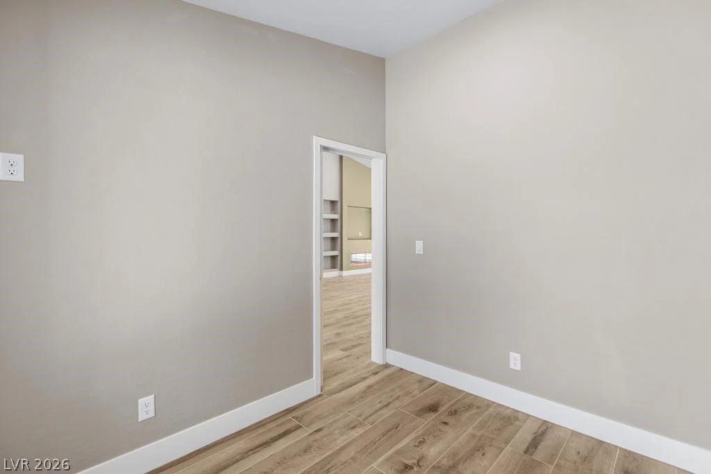3360 Pioneer, Las Vegas, NV 89129