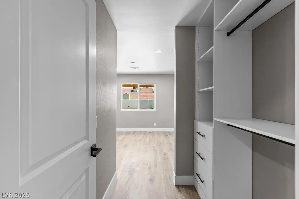 3360 Pioneer, Las Vegas, NV 89129