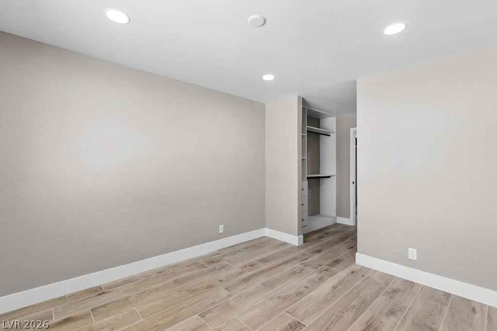 3360 Pioneer, Las Vegas, NV 89129