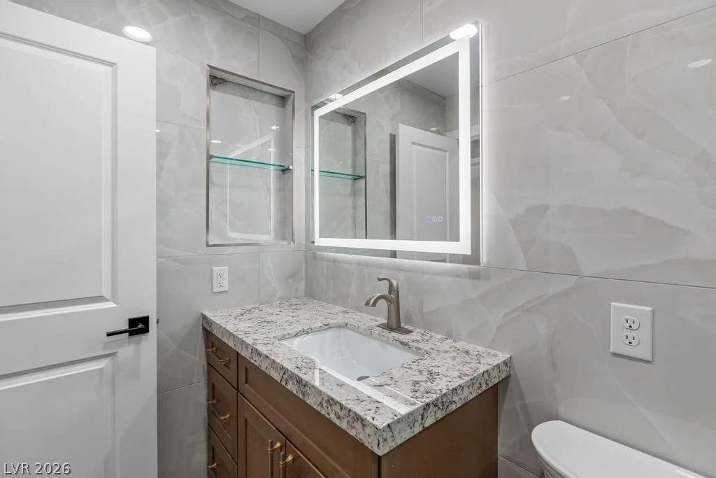 3360 Pioneer, Las Vegas, NV 89129