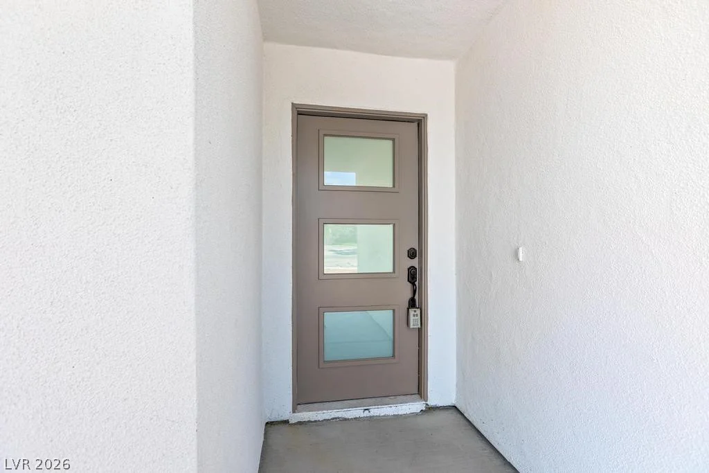3360 Pioneer, Las Vegas, NV 89129