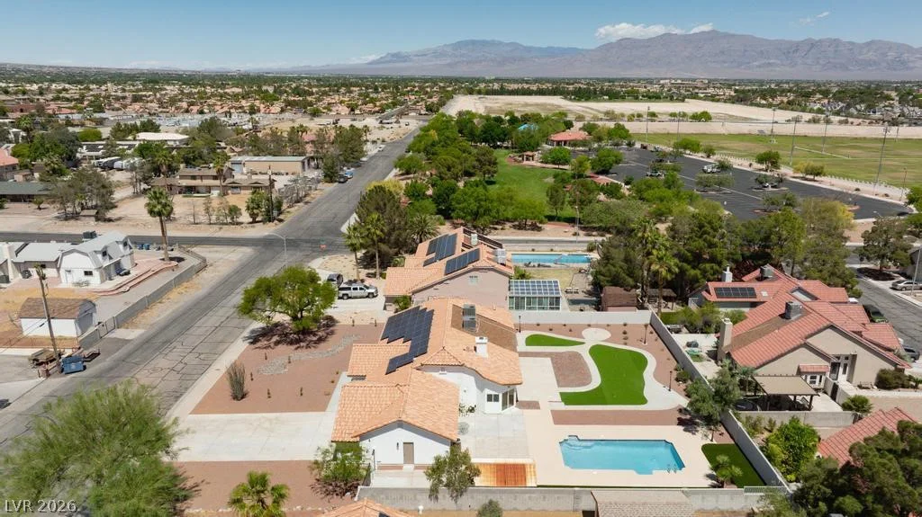 3360 Pioneer, Las Vegas, NV 89129