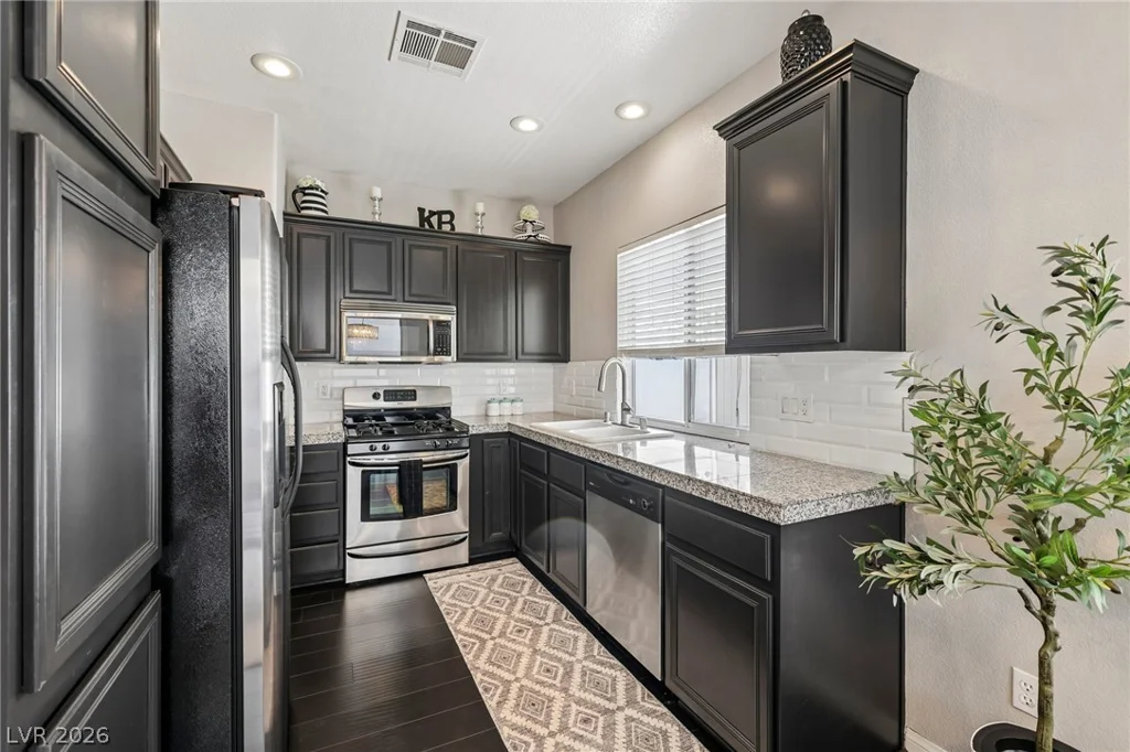 8188 Golden Flowers, Las Vegas, NV 89139